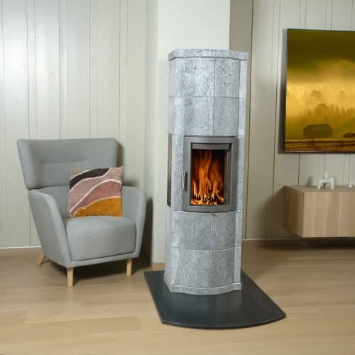 Norsk Kleber Merethe+ Täljstenskamin med 2 Sidoglas Hybrid Bakansluten