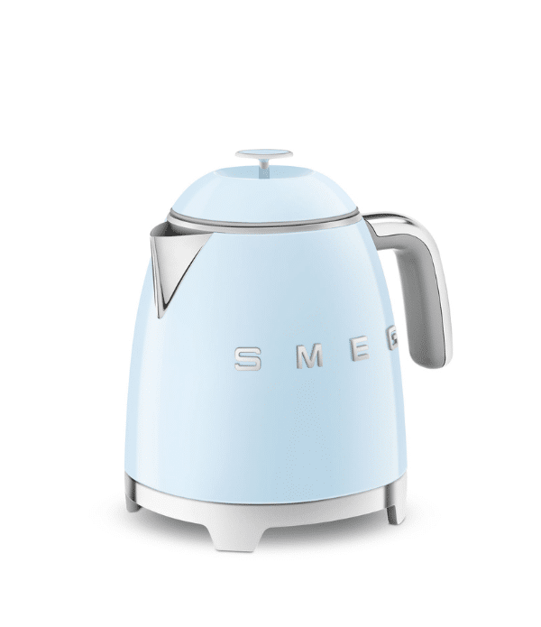 Smeg Mini Vattenkokare 0,8 Liter Pastellblå – 50’s Style - Bild 3