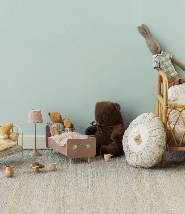 Maileg Träsäng för Teddy Mom – Rose - Bild 3